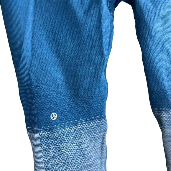 Lululemon • Seamlessly Street Crop - Picture 10 of 13